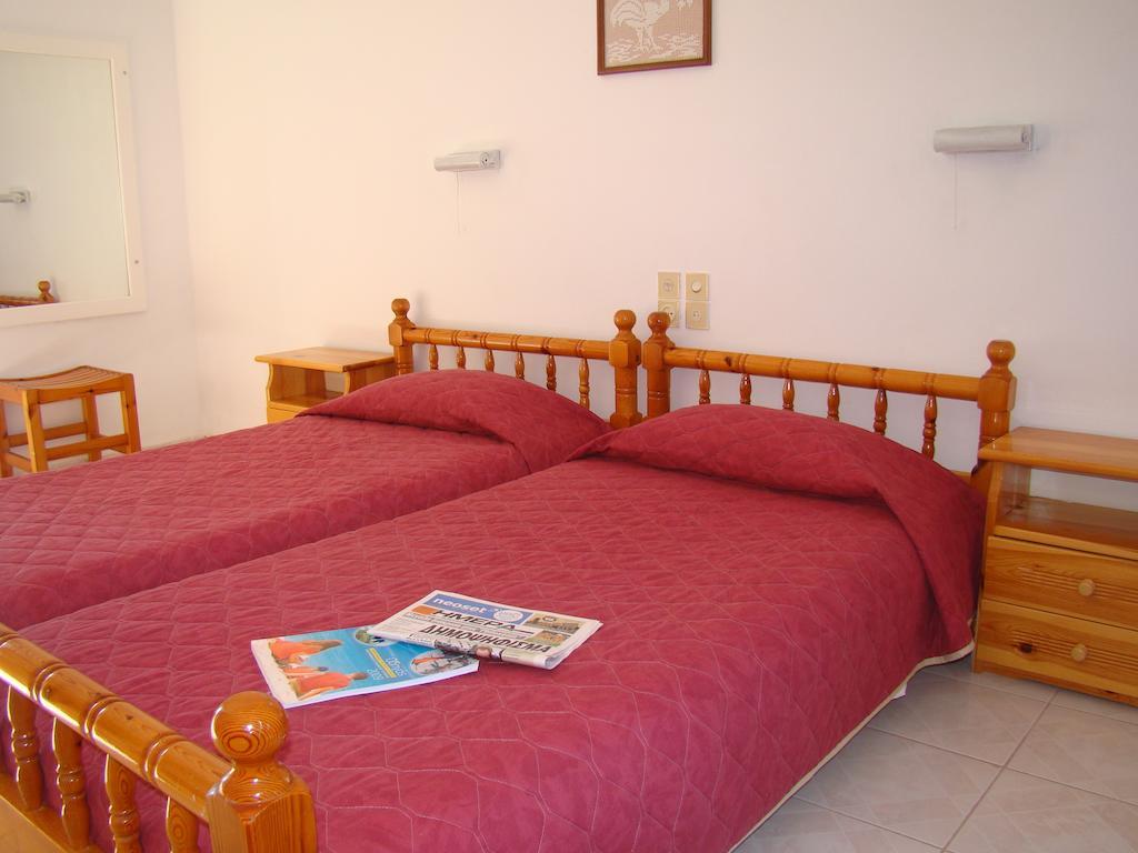 Stelios Studios Tragaki Room photo